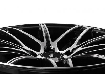 Brock B34 Felgendetails 3