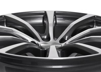 Brock B32 Felgendetails 3