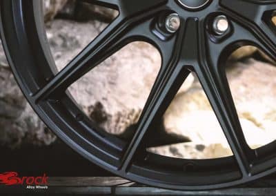 Original wheel pictures of the Brock B40 in Satin Black Matt