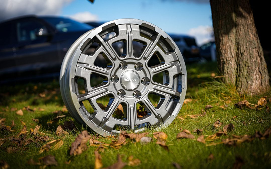 B45 6-hole Himalaya Grey fully polished