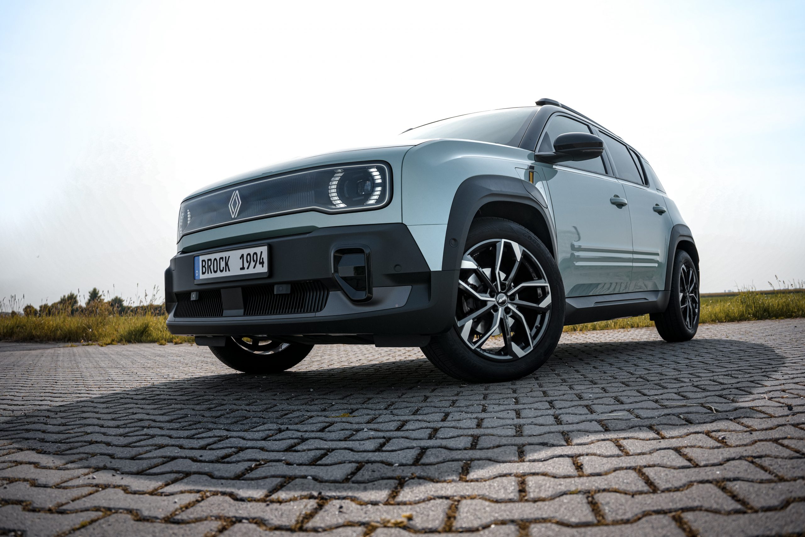 Renault 4 E-Tech RC-Design RC34 SGVP Renault 4 E-Tech RC-Design RC34 SGVP